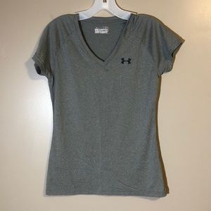 Woman’s XS UA Semi Fitted Tee